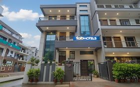 Fabhotel Golf Luxury- 10 Min From Sector 42-43 Rapid Metro Station